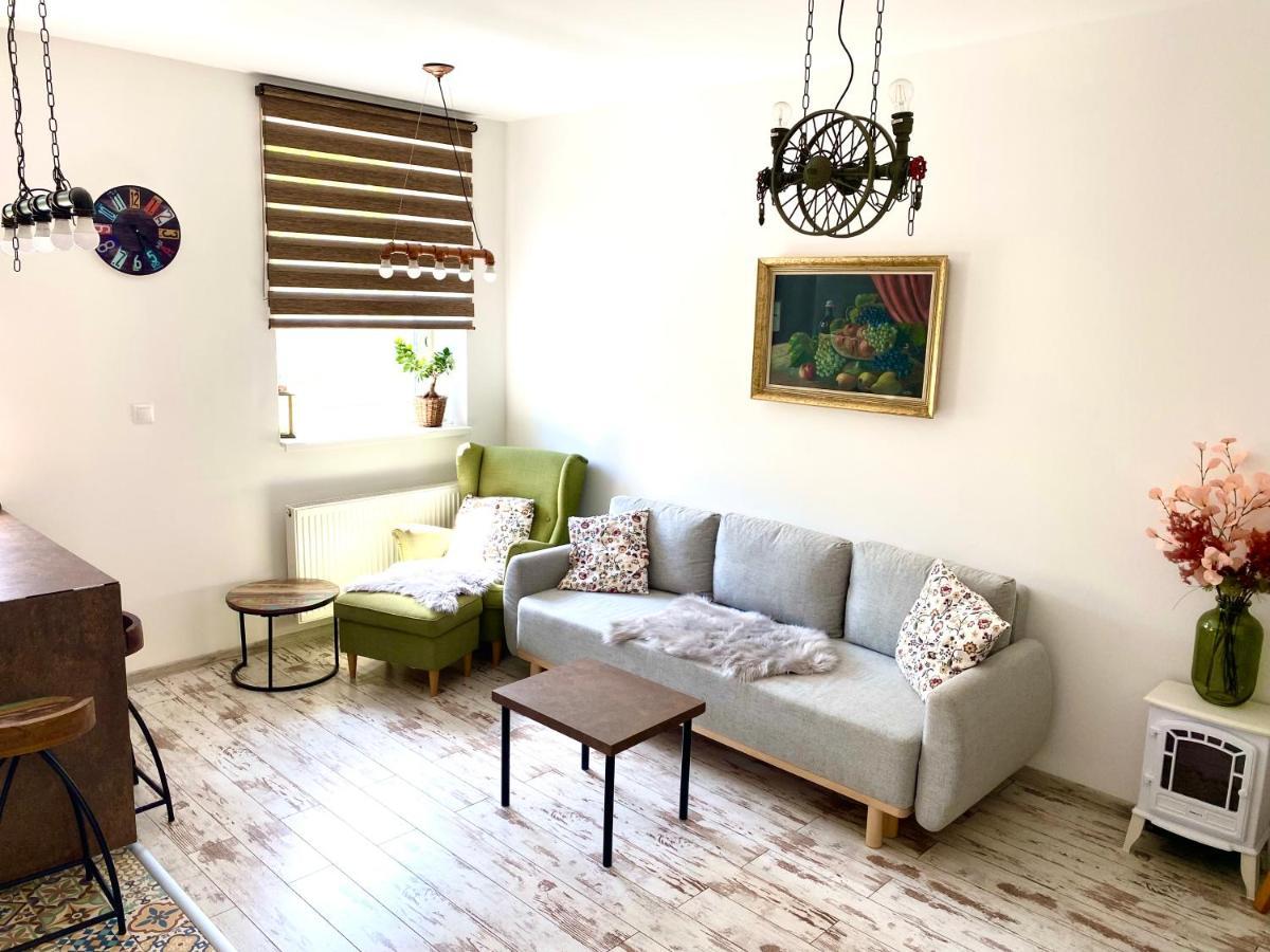 Residence Park Lovely Apartman With Private Parking Kysucke Nove Mesto Екстер'єр фото